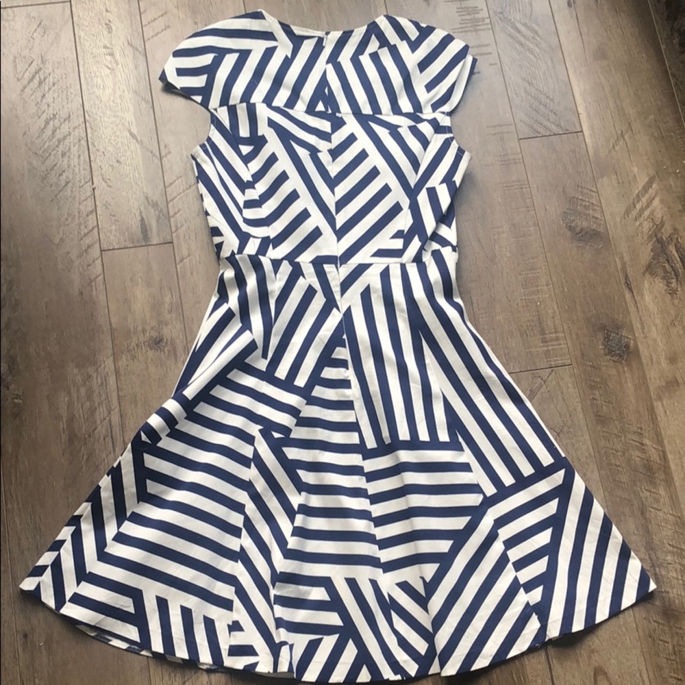 Max&Co Dress - Picture 3 of 4